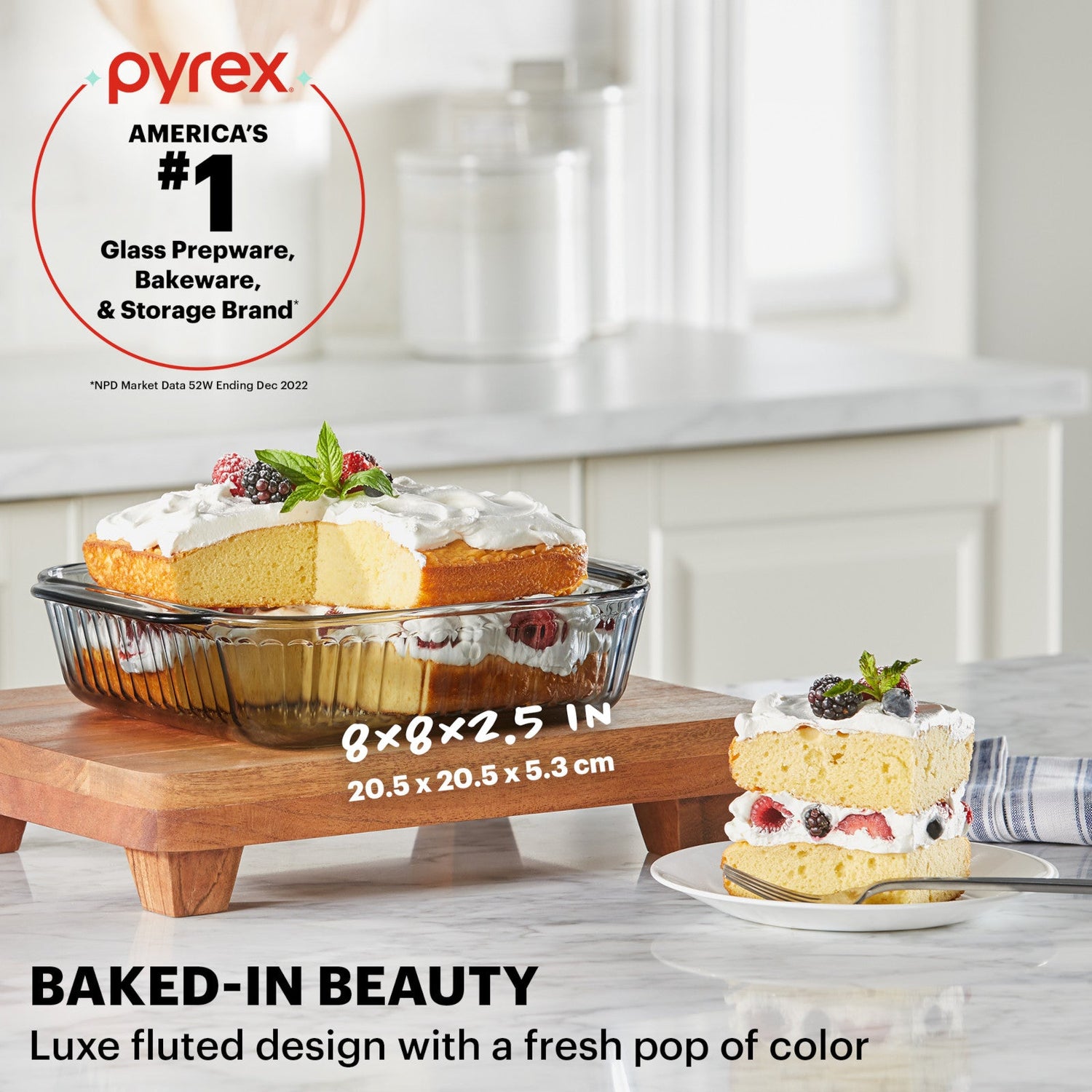 text Pyrex  Americas #1 Glass Prep, Bakeware & storage brand with photo of 8